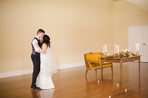 Beautiful and romantic elopement wedding at Sabot at Stony Point in Richmond Virginia featuring vintage furniture rentals by Paisley and Jade