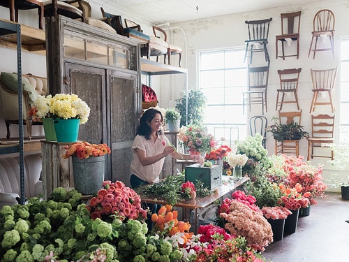 Floral workshop with Tulipina Design in the Paisley and Jade showroom at Highpoint and Moore in Richmond, Virginia