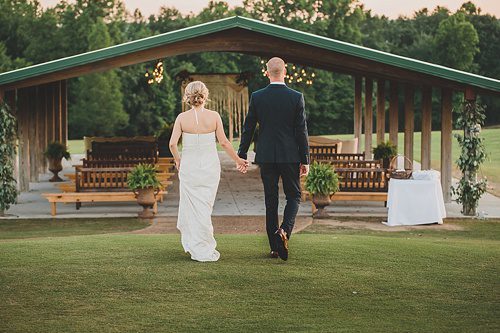 Gorgeous outdoor wedding at Independence Golf Club with vintage and eclectic rentals by Paisley and Jade 