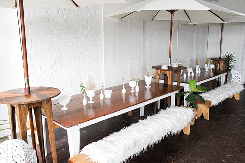 Gorgeous white and neutral Al Fresco dining inspiration by Paisley and Jade