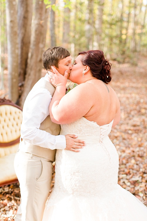 Enchanting Fall forest wedding at Stevenson's Ridge captured by Bethanne Arthur Photography with specialty and vintage rentals by Paisley & Jade 