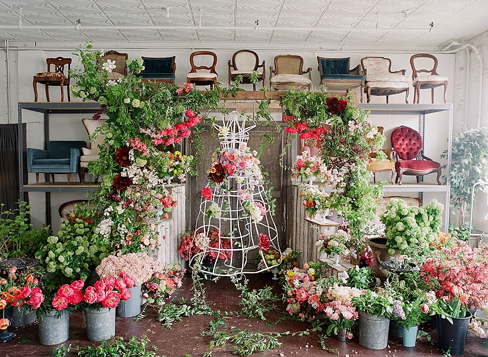 Tulipina floral workshop at Highpoint & Moore with specialty rentals and space by Paisley & Jade. Images by Corbin Gurkin