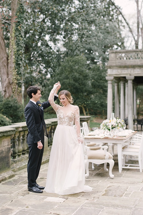 Gorgeous Spring styled shoot a The Virginia House in Richmond planned by Blush Events with images by Sarah Street Photography and specialty and vintage rentals by Paisley & Jade 