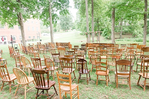 Gorgeous outdoor wedding ceremony on the campus of Hampden-Sydney College in Virginia featuring ceremony seating by Paisley & Jade 