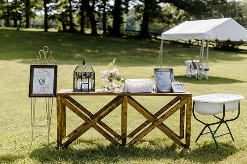 Rustic chic wedding at Deep Run Hunt Club in Virginia with specialty and vintage rentals by Paisley & Jade 