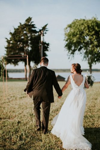 Cool and modern riverside wedding in Virginia with vintage and specialty rentals by Paisley and Jade