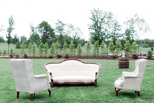 Kentucky Derby inspired real wedding in Virginia with specialty and vintage rentals by Paisley and Jade