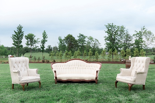 Kentucky Derby inspired real wedding in Virginia with specialty and vintage rentals by Paisley and Jade 