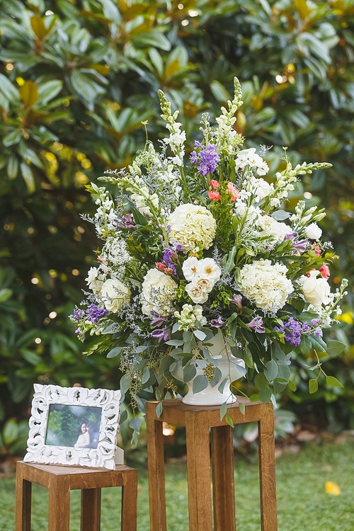 Causal and colorful garden wedding at Seven Springs Farm in Virginia with specialty and vintage rentals by Paisley and Jade 