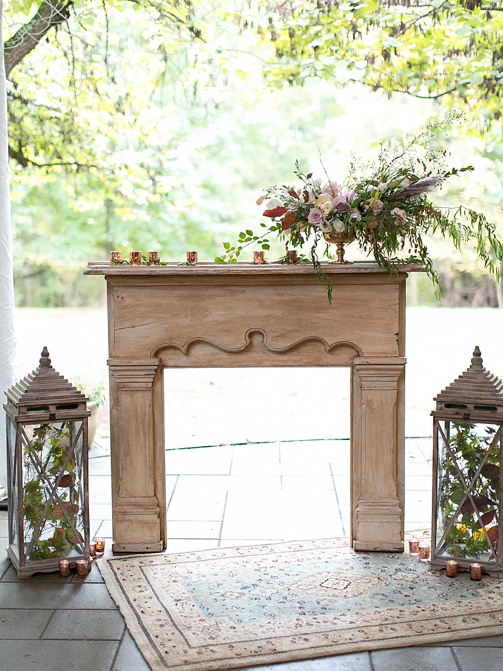 Classic and chic Southern wedding at the Wooden Sanctuary with specialty and vintage rentals by Paisley and a Jade 