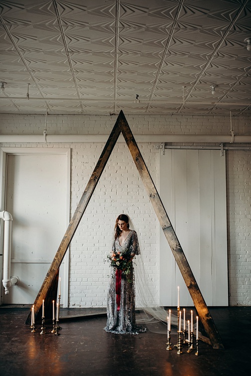 Moody and modern wedding inspiration styled shoot at Highpoint & Moore with space and specialty rentals by Paisley & Jade 