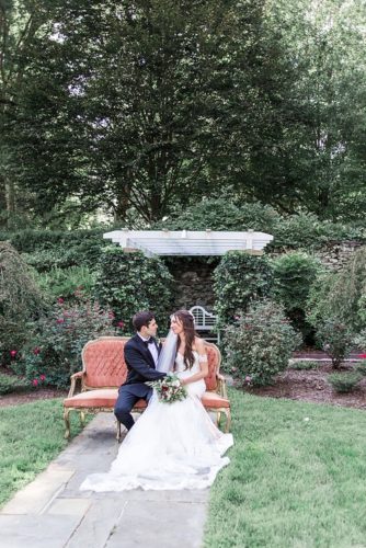 Elegant Virginia estate wedding with vintage and specialty rentals by Paisley & Jade 