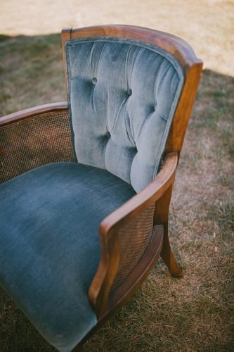 Simple and modern outdoor wedding with specialty and vintage rentals by Paisley & Jade 