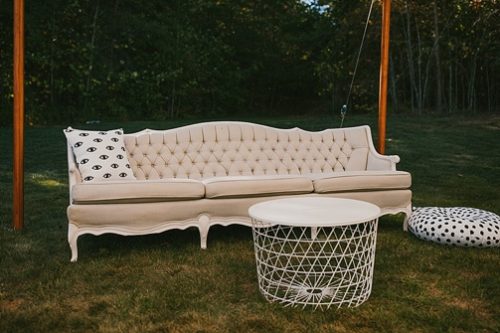 Simple and modern outdoor wedding with specialty and vintage rentals by Paisley & Jade 