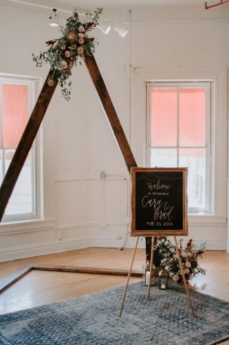 Modern and minimal wedding inspiration styled shoot in Richmond, Virginia with specialty and vintage rentals by Paisley & Jade 