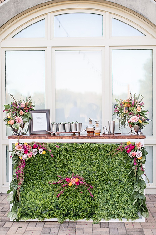 Shadowbox Bar In Action! Paisley & Jade Vintage & Specialty Rentals