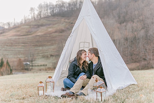 Surprise!: #pandjpretties set the stage for a surpise proposal!