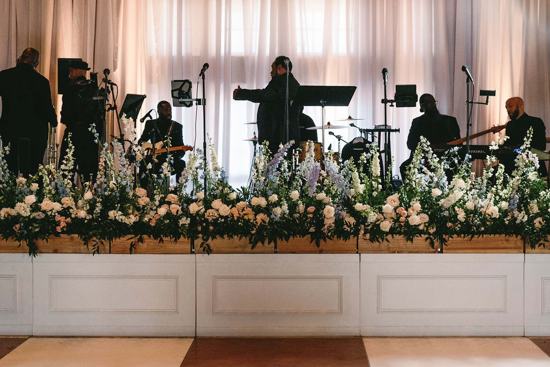 stage facade custom