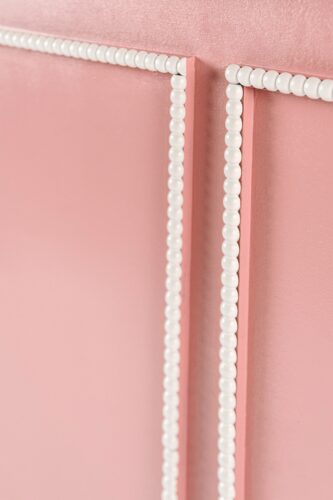 custom bar detailing