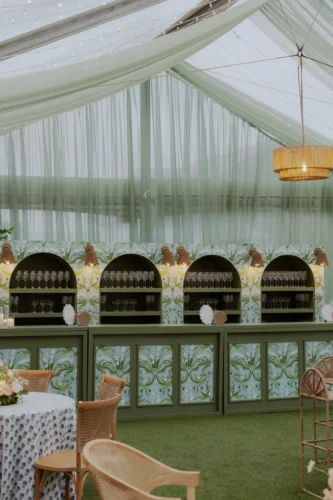 Custom Bar