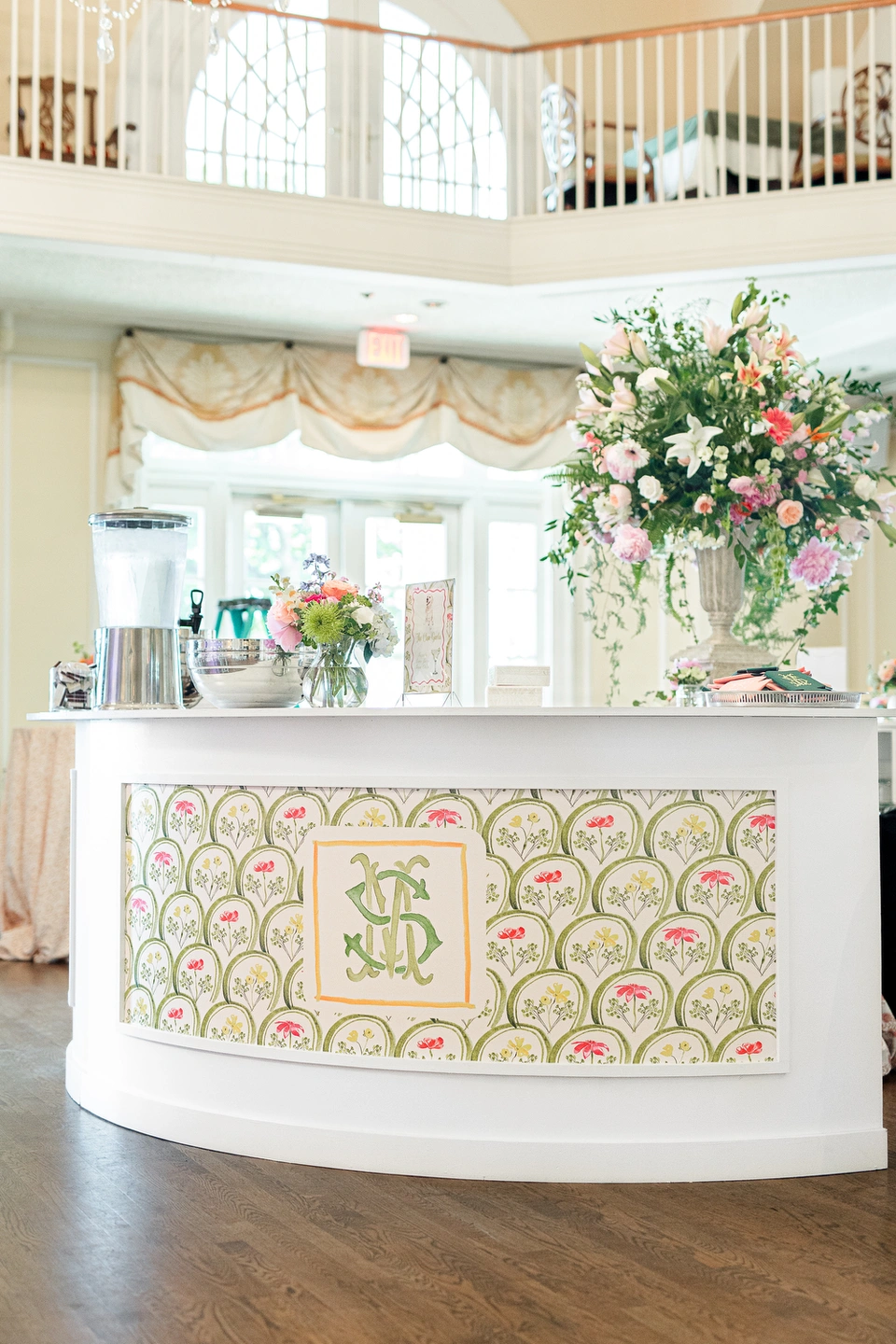 custom bar